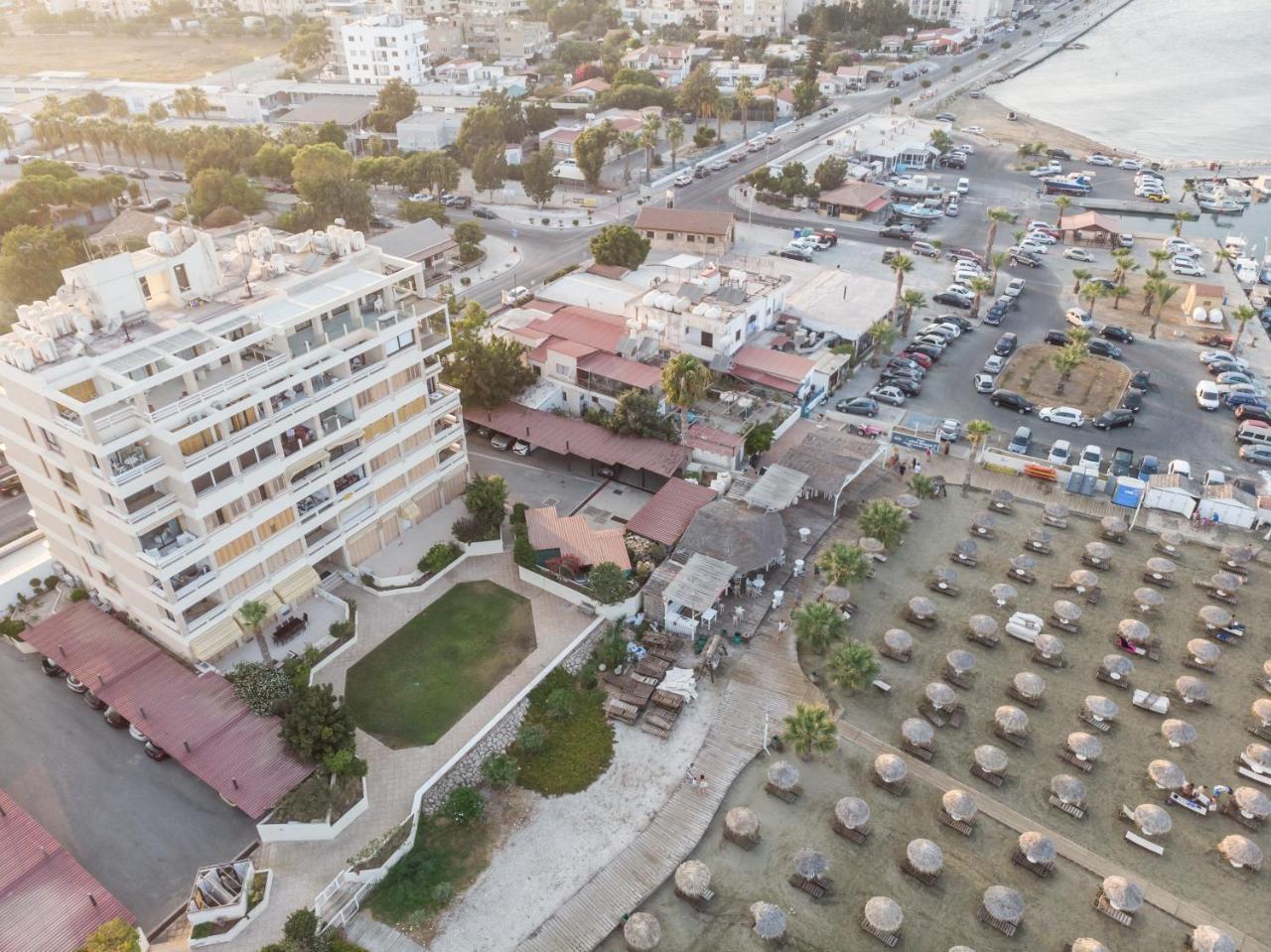 Lazuli Sea View Beachfront Ap 253 Lejlighed Larnaca Eksteriør billede