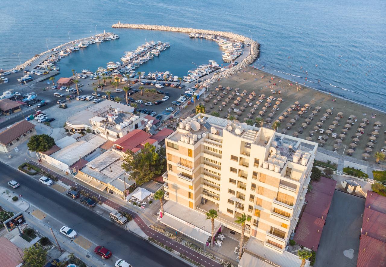 Lazuli Sea View Beachfront Ap 253 Lejlighed Larnaca Eksteriør billede