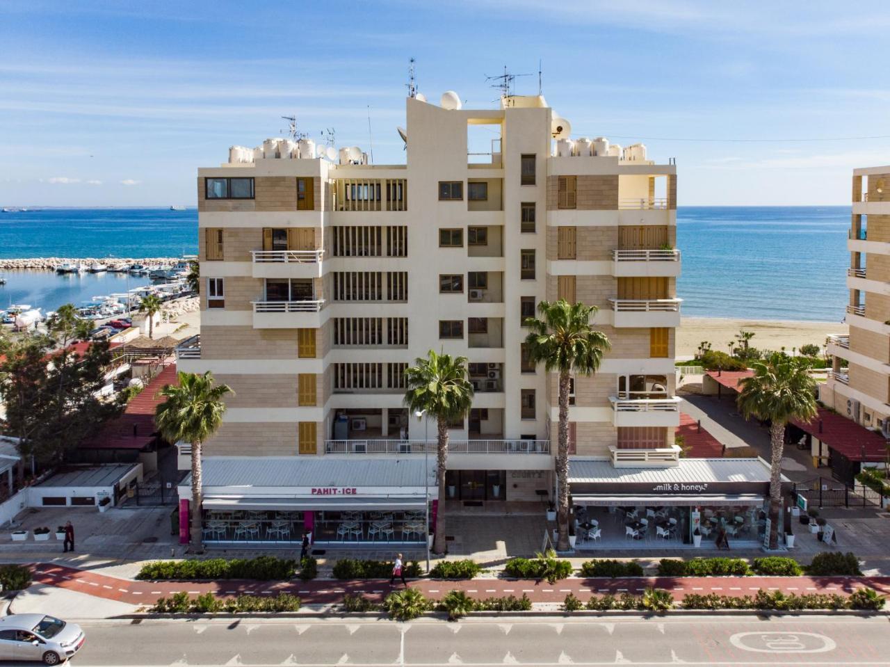 Lazuli Sea View Beachfront Ap 253 Lejlighed Larnaca Eksteriør billede